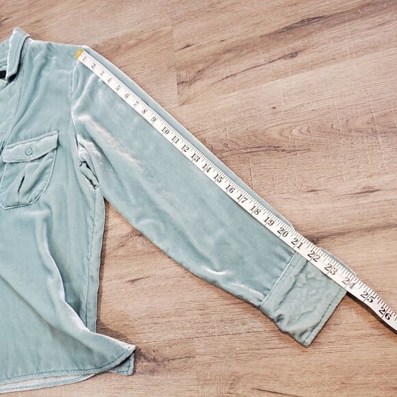 J.Crew Velvet Long Sleeve Shirt Patch Pocket Popover Light Green M Fairy Preppy - Picture 8 of 11